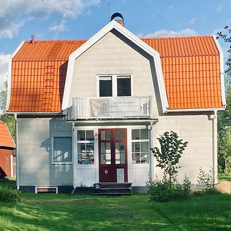 Myb&B & Guesthouse Lonneberga-Silverdalen Exterior photo